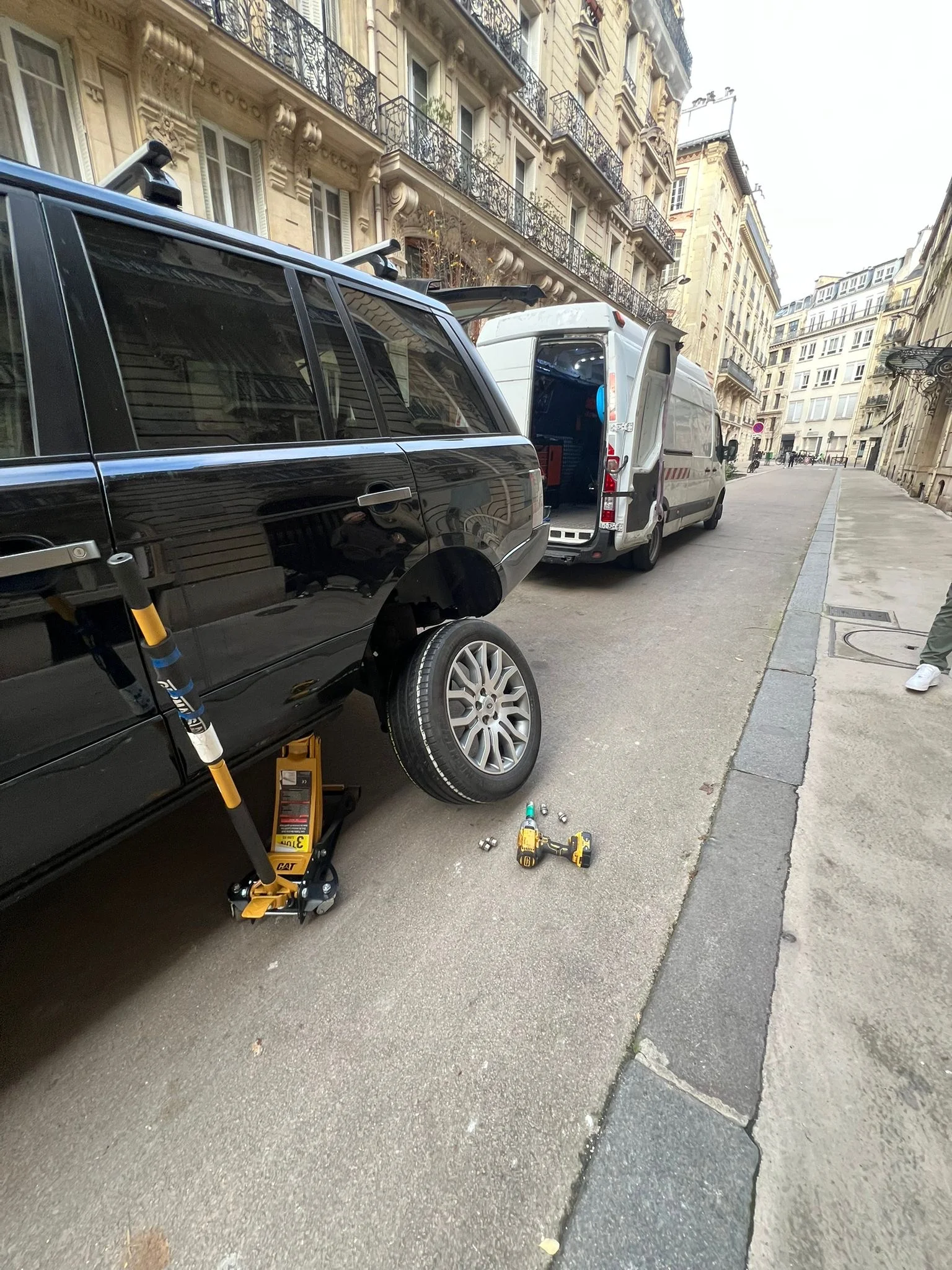 Montage pneu &agrave; domicile Paris IDF