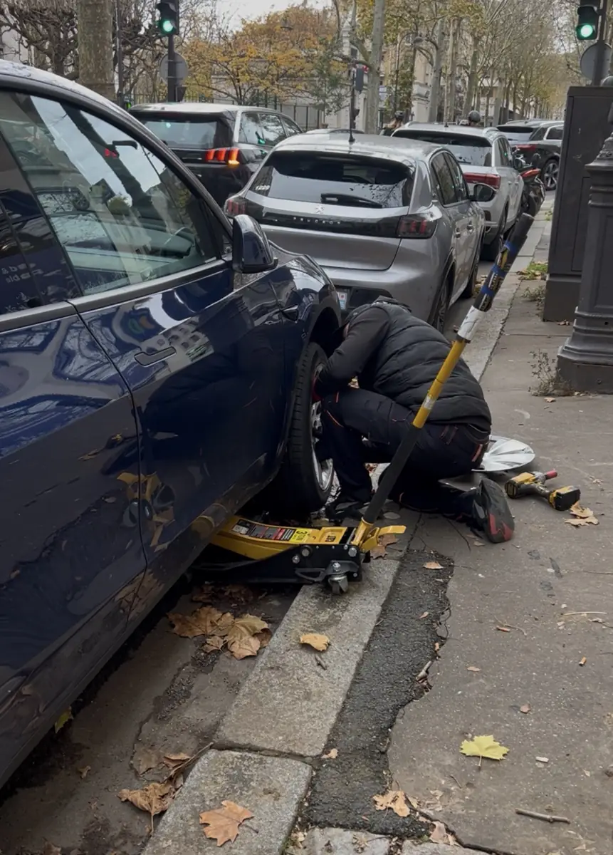 D&eacute;pannage pneu Tesla Model Y Paris